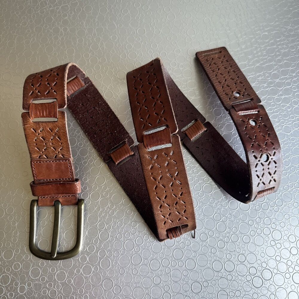 Vintage The Buckle Brown Leather Cutout Belt  Womens L Style GH9173 Western
